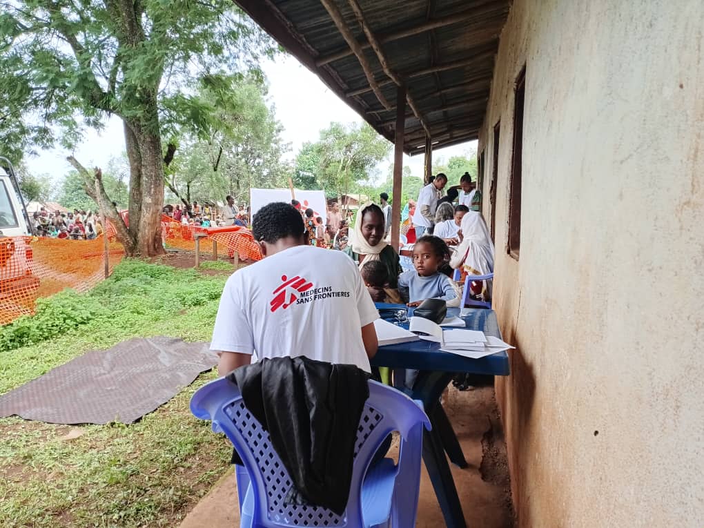 Équipe MSF fournissant des consultations médicales à la clinique mobile de West Wollega, dans la région d'Oromia, en Éthiopie. Juillet 2026.