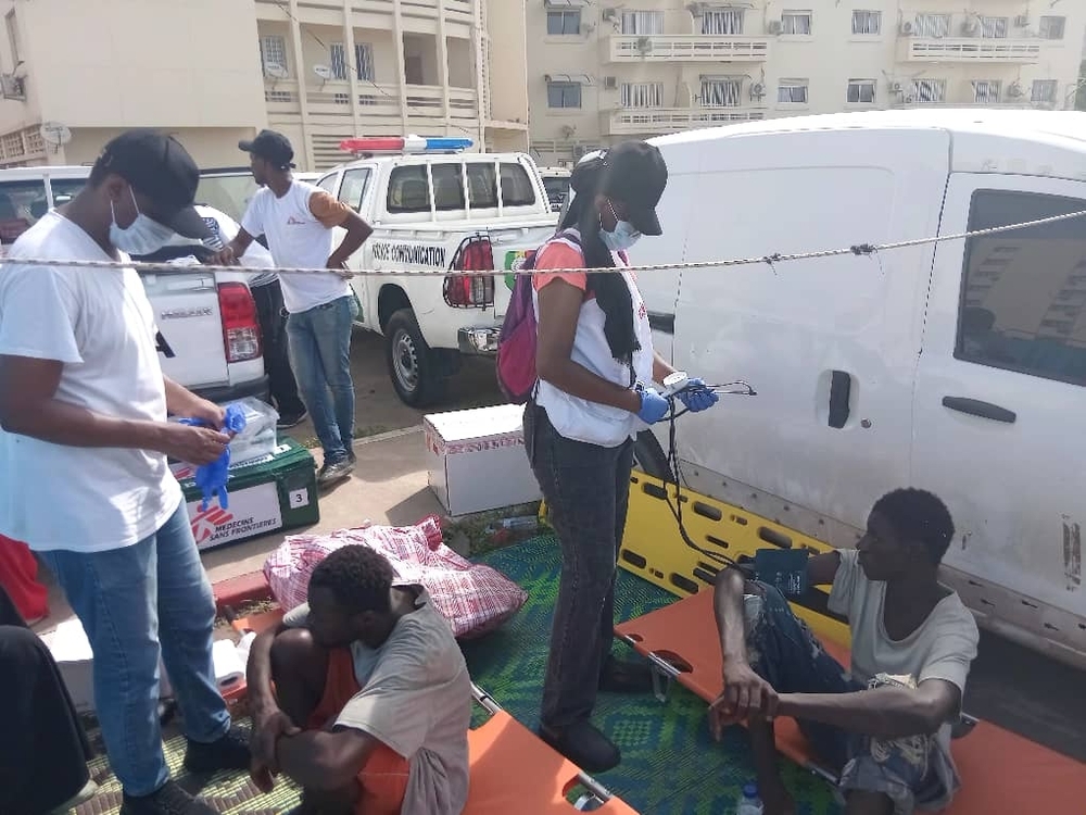 Route migratoire Atlantique: Une équipe de MSF apporte un soutien médical aux migrants en détresse arrivés à Dakar.