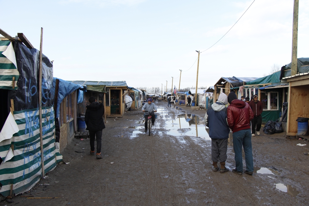 Vue d’ensemble de la "jungle" de Calais ; il y fait froid et c’est boueux. Février 2016, Calais, France ©Mohammad Ghannam/MSF